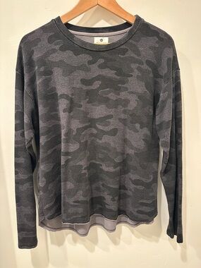 Sundry Gray Camo Knit Crewneck Pullover